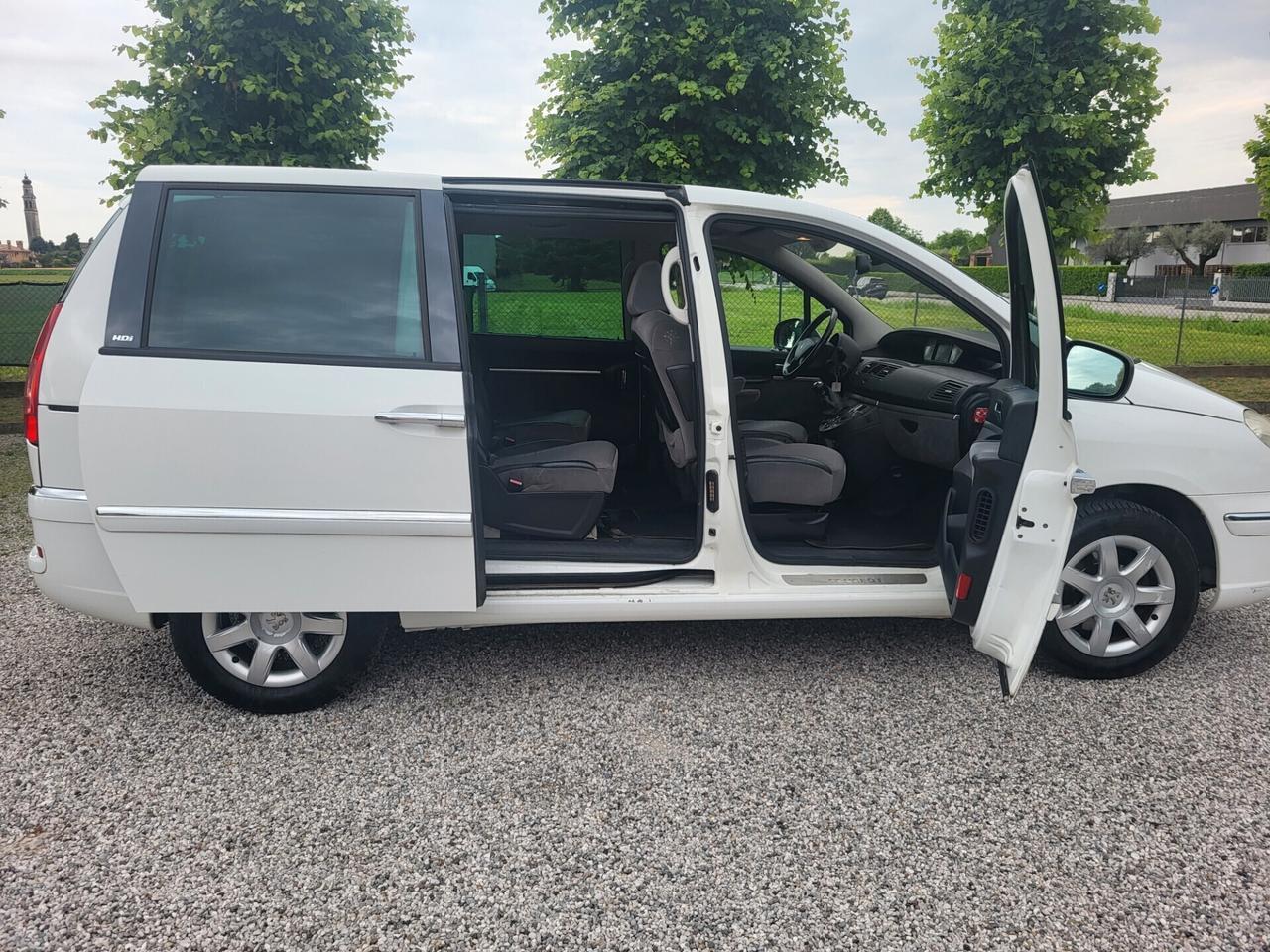 Peugeot 807 2.2 HDi 170CV