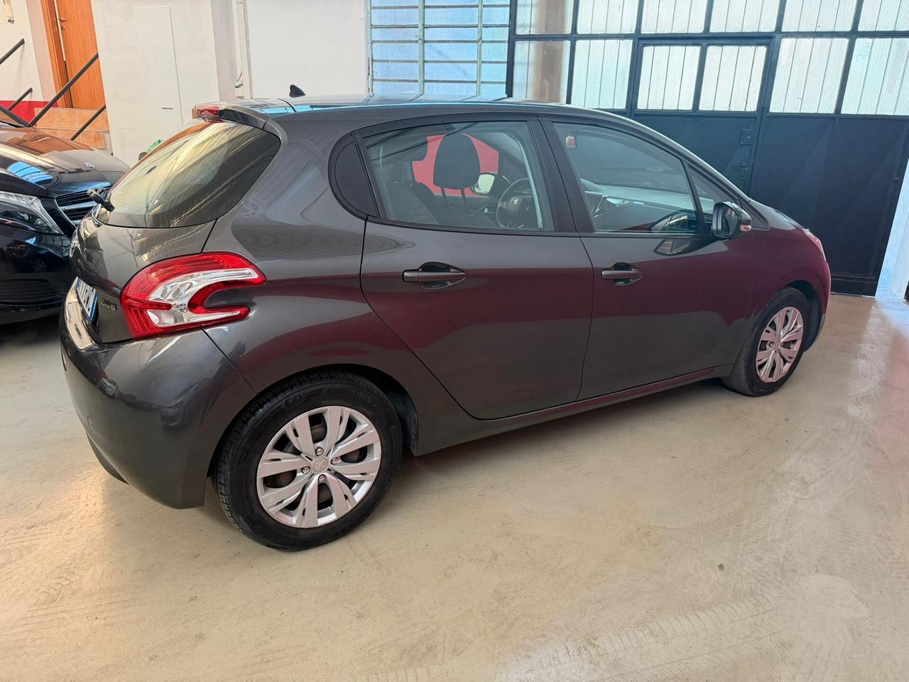 Peugeot 208 PureTech 82 ETG5 S&S 5 porte Allure