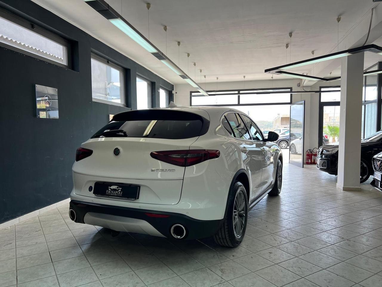 Alfa Romeo Stelvio 2.2 Turbodiesel 180 CV AT8 Q4 Executive