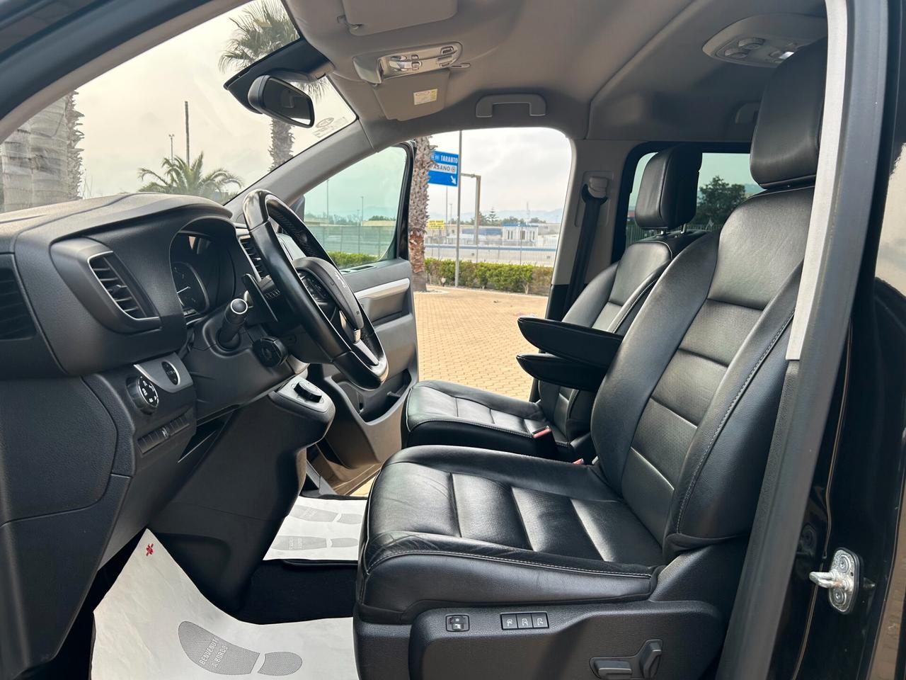 Peugeot Traveller 2.0HDi 7P Long Allure DOPPIA PORTA