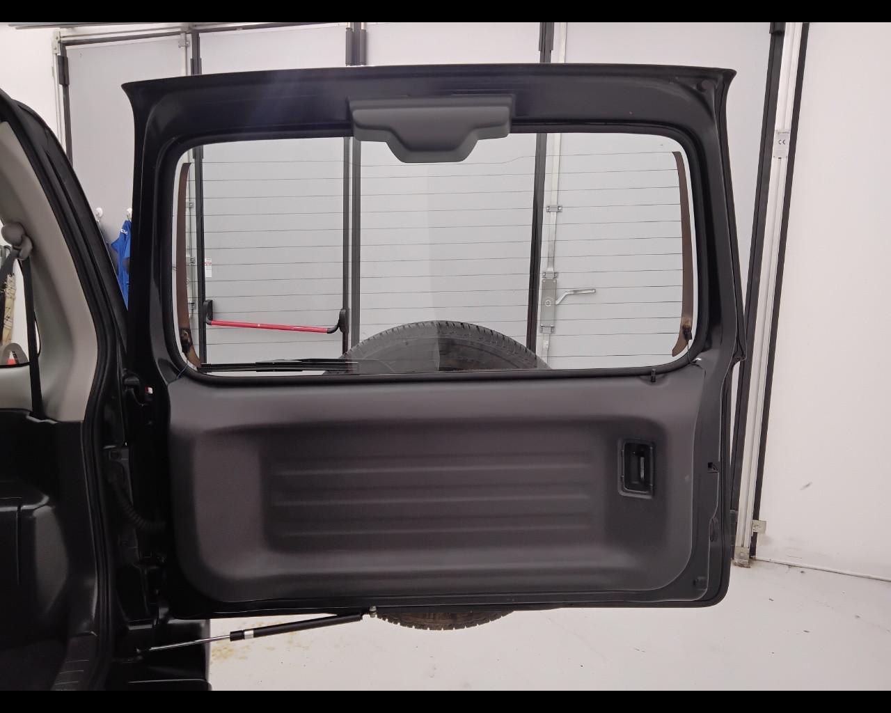 SUZUKI Jimny III 1997 - Jimny 1.3 vvt Evolution+ 4wd