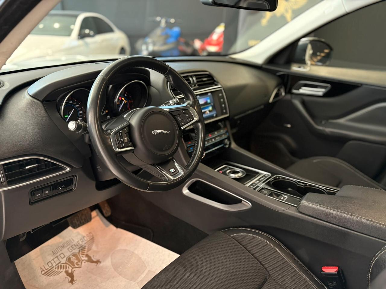Jaguar F-Pace 3.0 D 300 CV AWD R-Sport