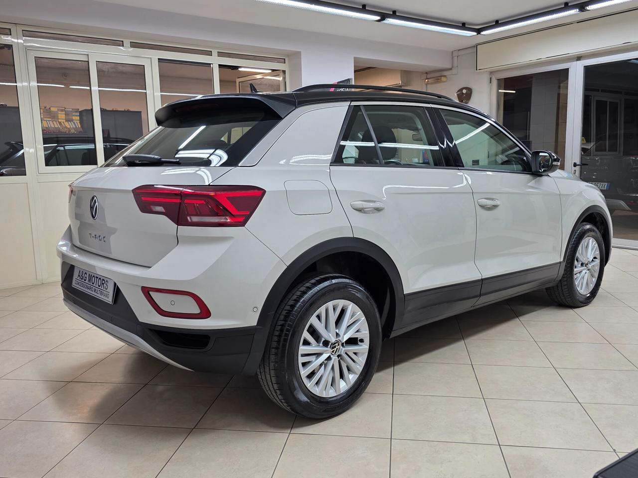 VOLKSWAGEN T-ROC MY23 1.0 TSI LIFE RESTYLING