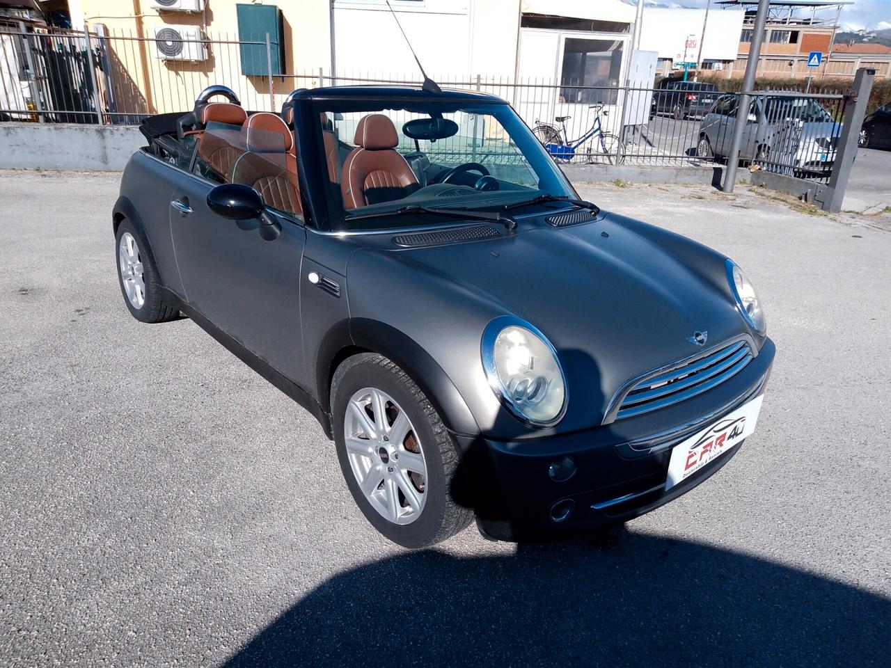 Mini Cooper Cabrio GPL - SIDEWALK