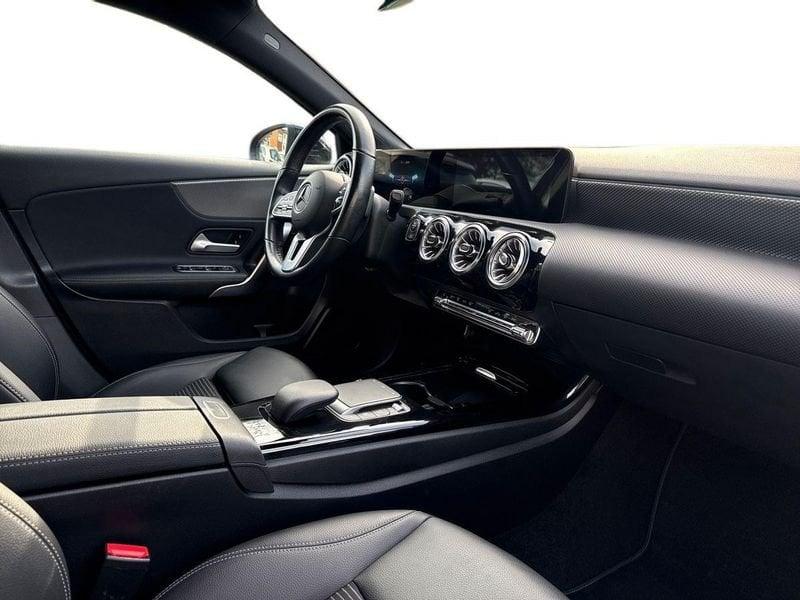 Mercedes-Benz Classe A A 180 d Sport Night edition auto