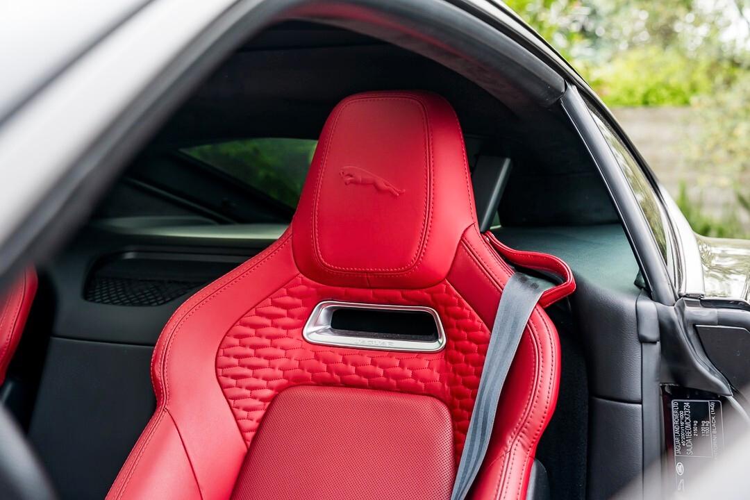 Jaguar F-Type 5.0 V8 First Edition 450 AWD