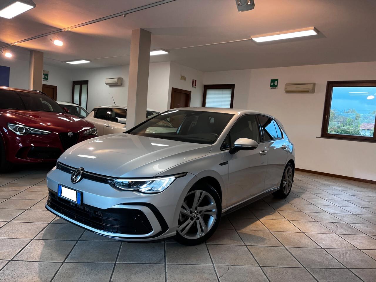 Volkswagen Golf 1.5 eTSI 150 CV EVO ACT DSG R-Line