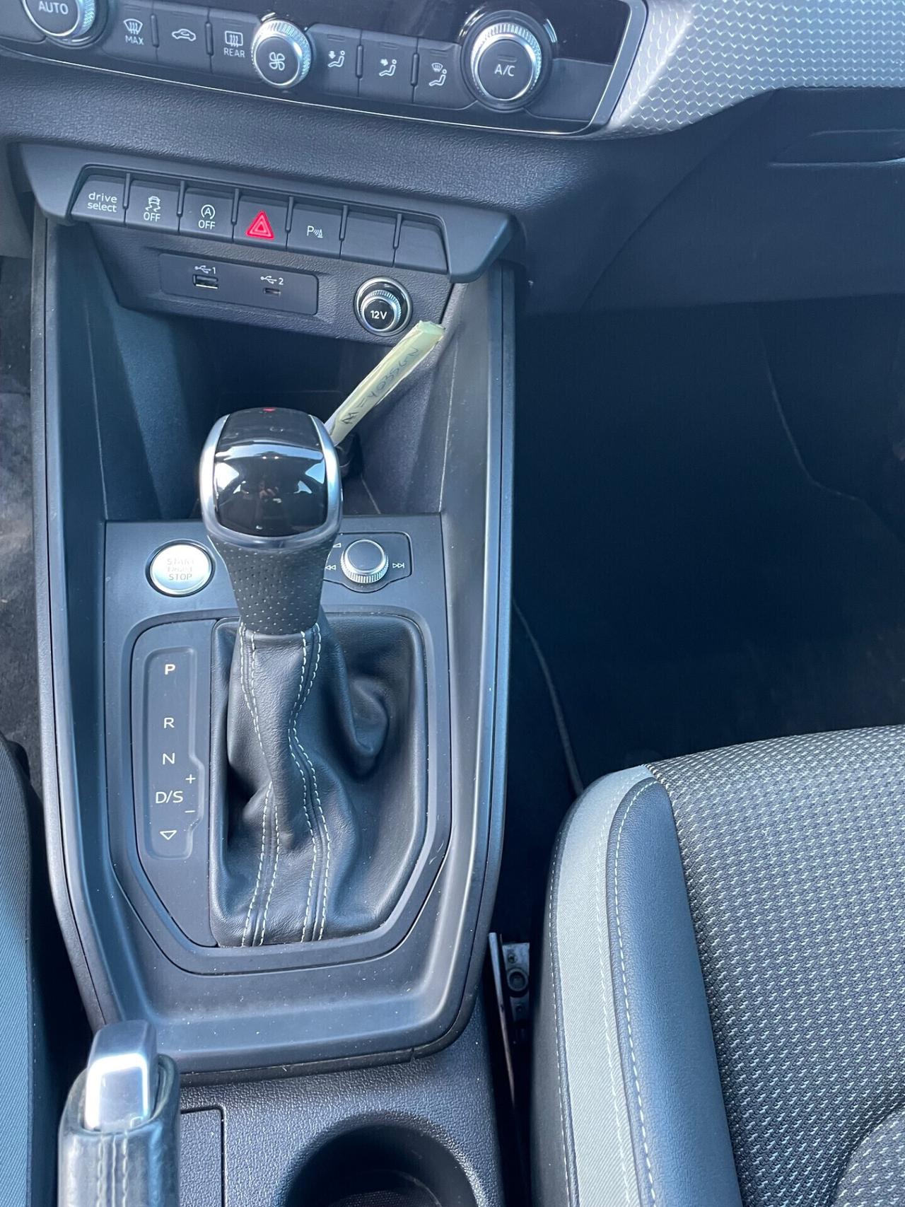 Audi A1 SPB 40 TFSI S tronic line*Automati*Navi*