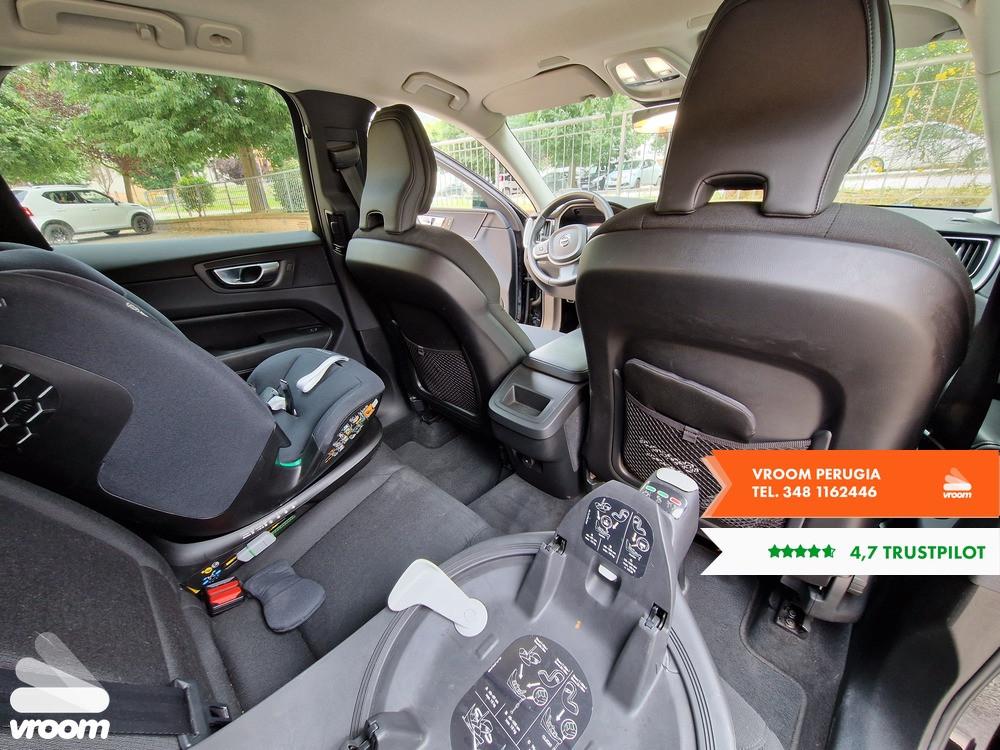 VOLVO XC60 B4 2022 2.0D 197CV HIBRID Plus Dark