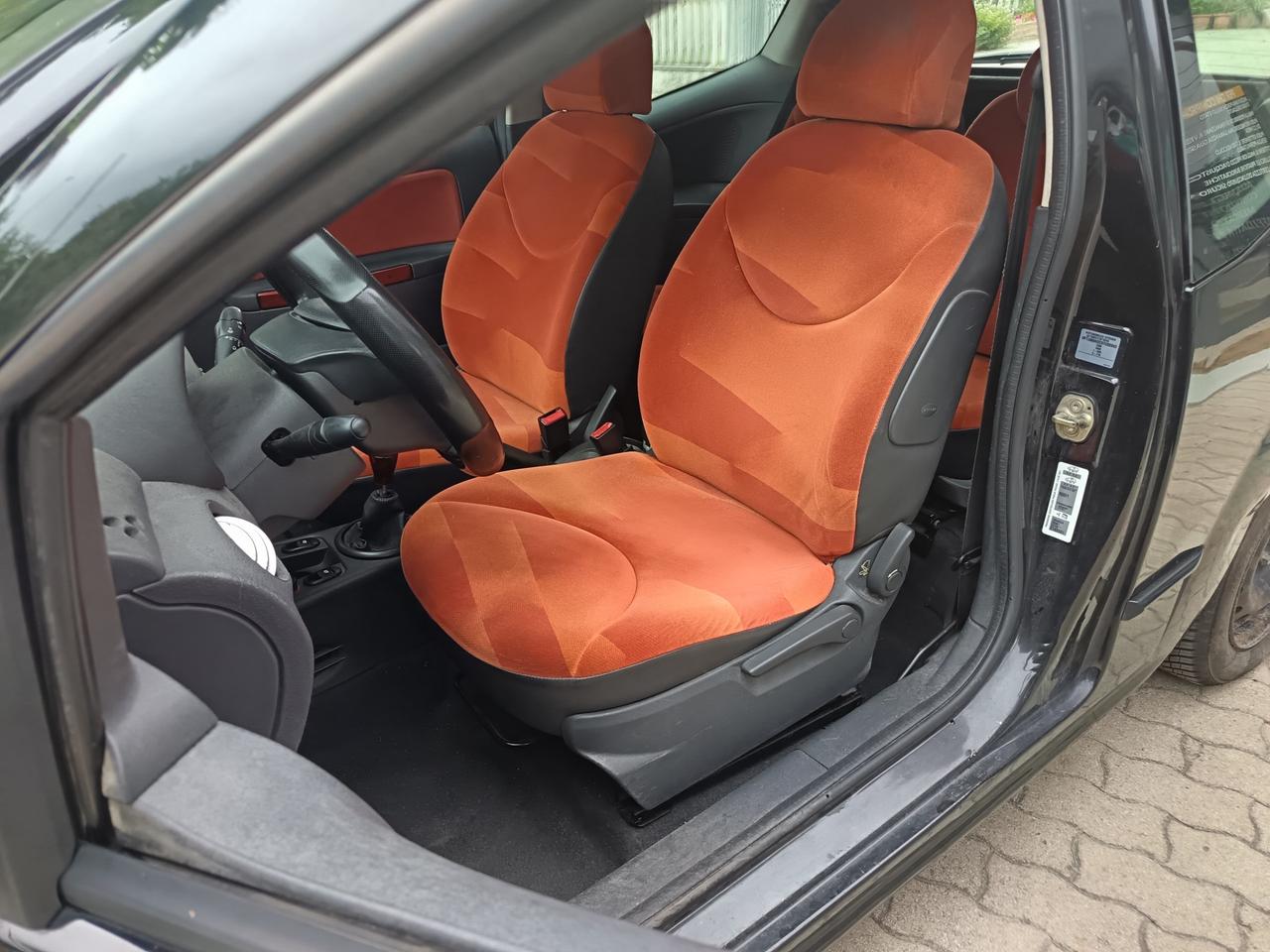 CITROEN C2 1.4 HDi 70CV Elegance