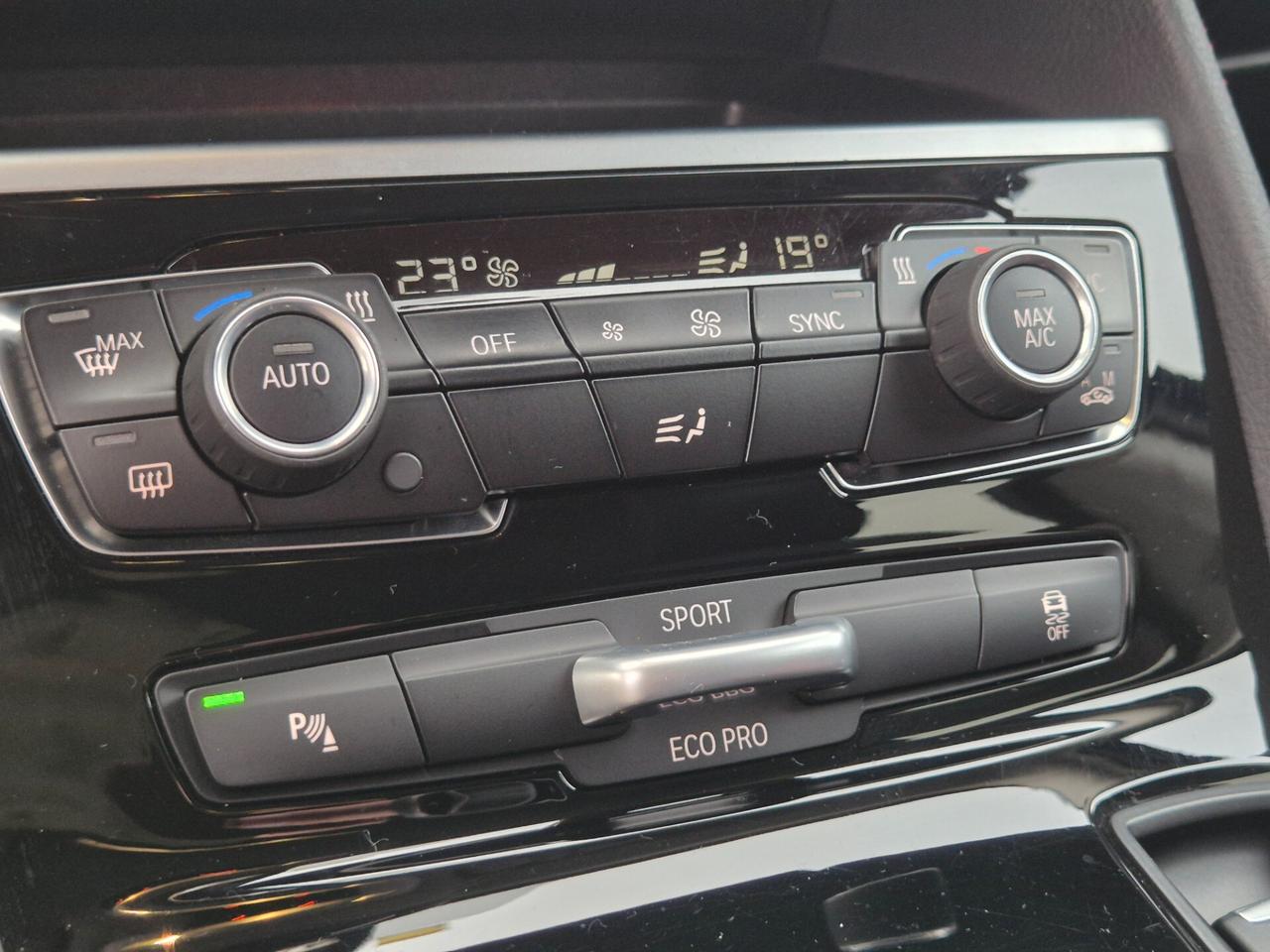 Bmw 218d 2er Active Tourer 218d Luxury 7 POSTI