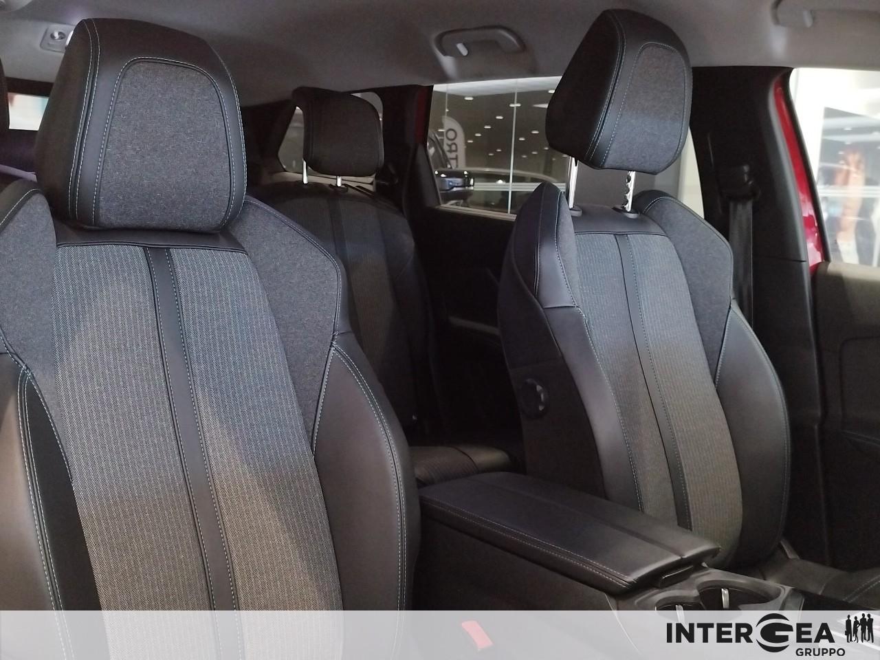 PEUGEOT 5008 1.5 bluehdi Allure s&s 130cv eat8