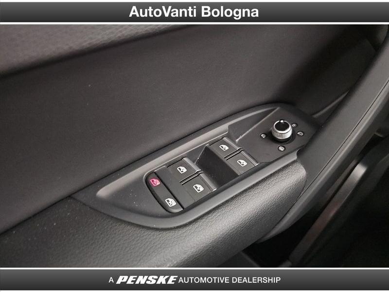Audi Q5 Q5 40 2.0 tdi mhev 12V S line quattro s-tronic