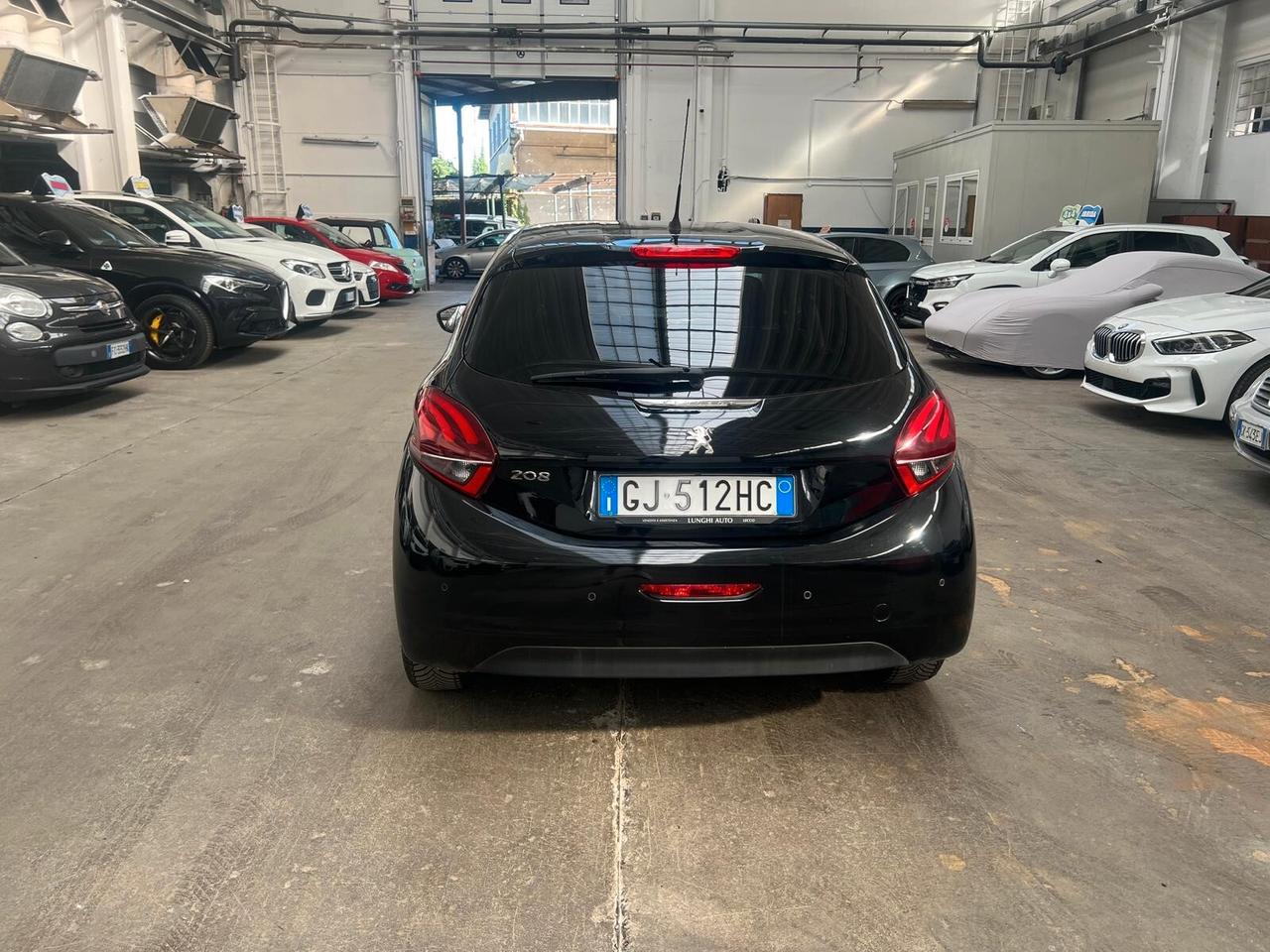 Peugeot 208 PureTech 82 5 porte Allure NEOPATENTATI