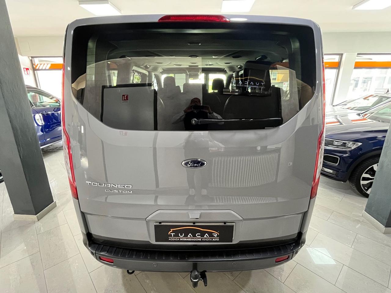 Ford Tourneo Custom 2.0 EcoBlue Active