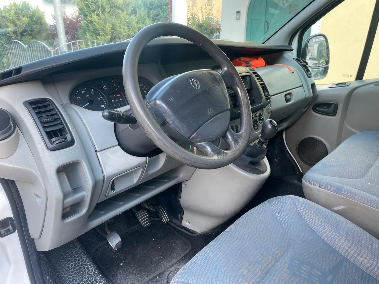 RENAULT TRAFIC 1.9 DCi 100CV