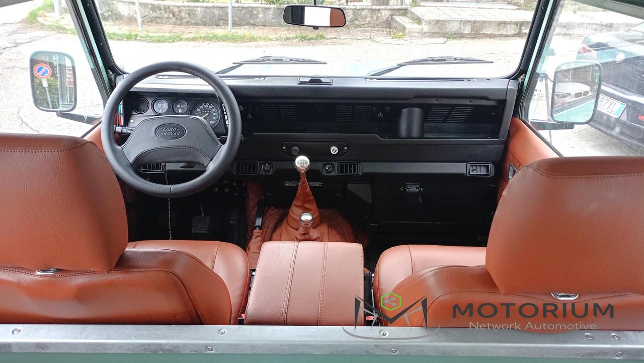 Land Rover Defender 90 2.5 Tdi 300 Heritage Style (ASI)