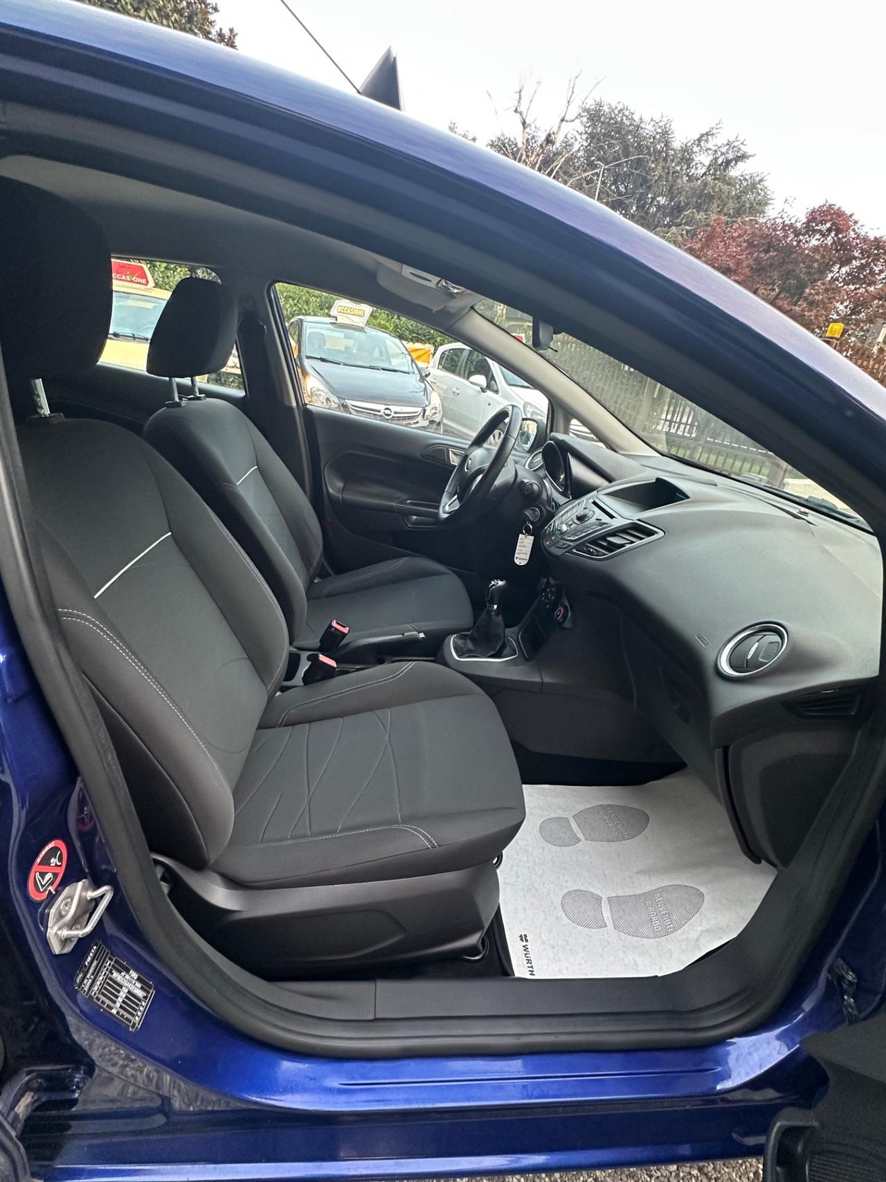 Ford Fiesta 1.2 60CV 5 porte Titanium