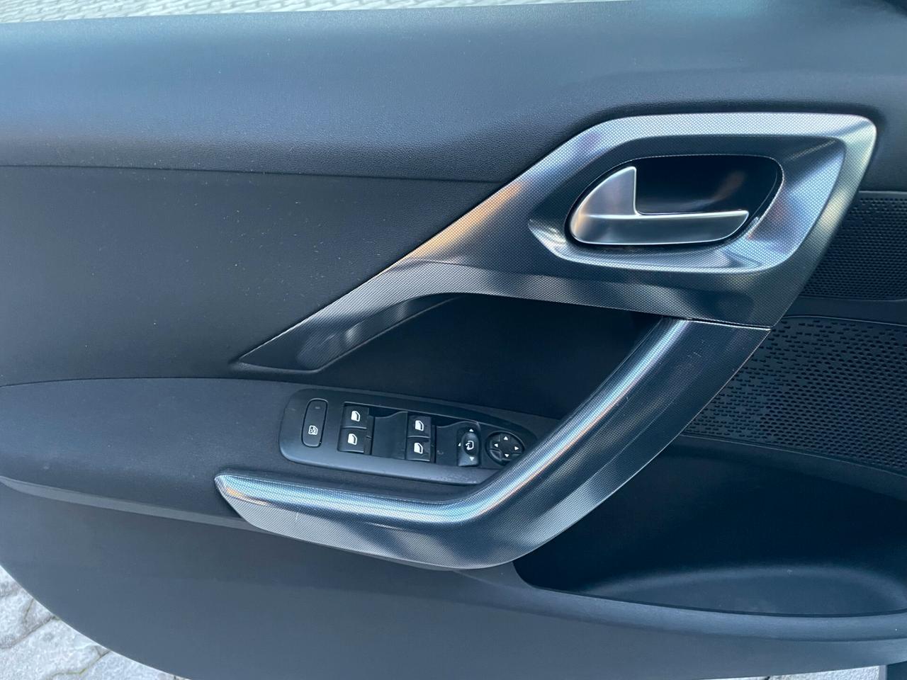 Peugeot 2008 1.6 e-HDi 92 CV Stop&Start Allure NAVI+CLIMA AUTO+PACK LUCI