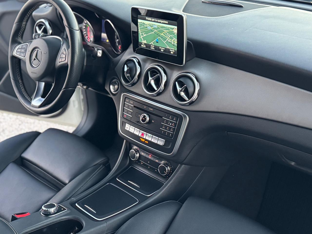 Mercedes-benz GLA 180 Sport, Pelle Automatico