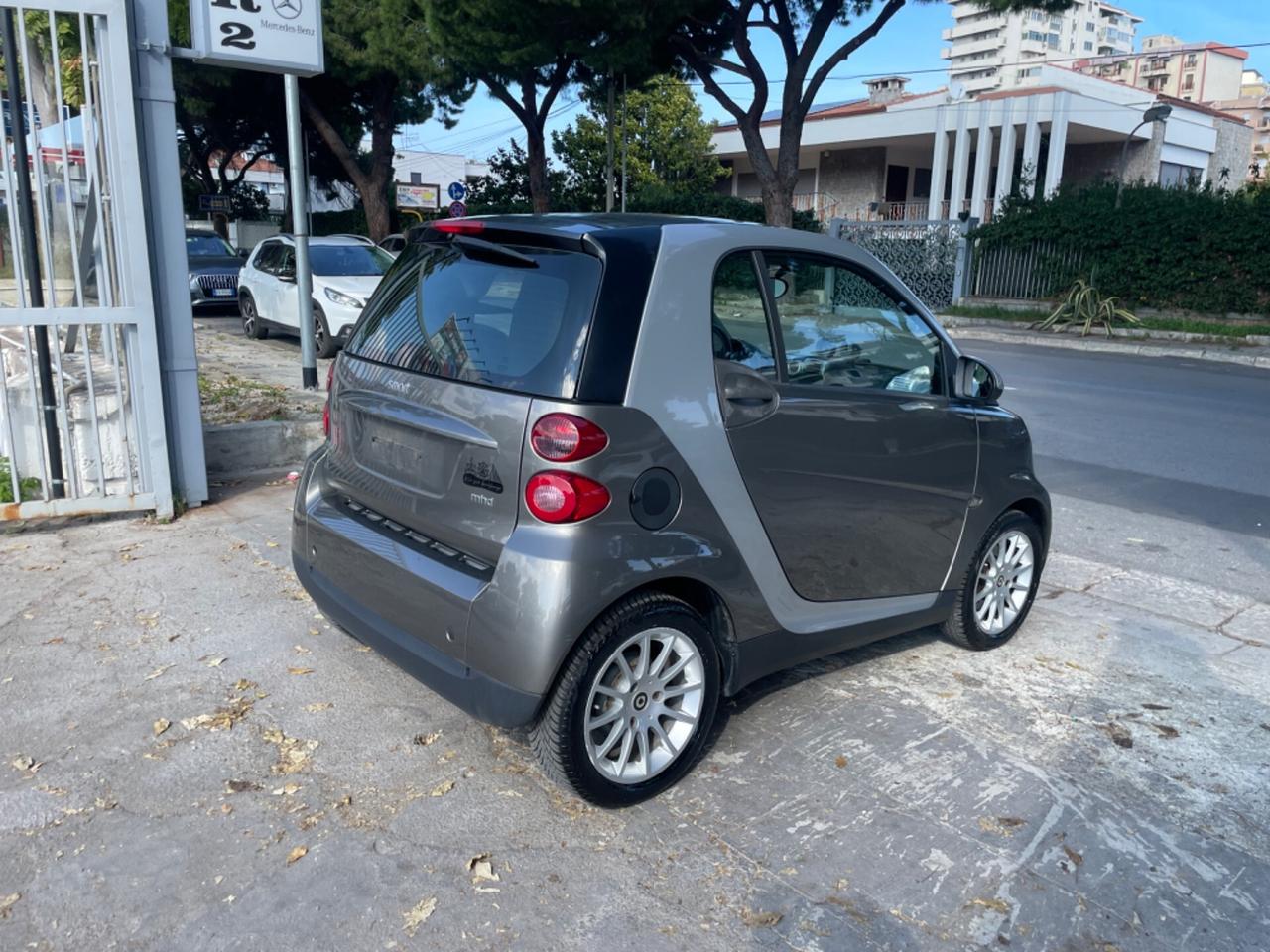 Smart ForTwo 1000 52 kW MHD coupé pure