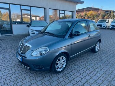 Lancia Ypsilon 1.2 69 CV Unyca