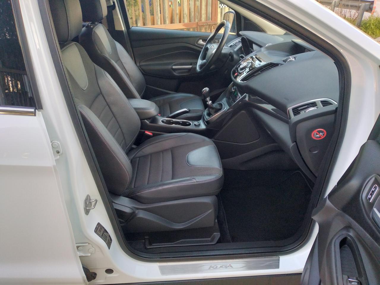 Ford Kuga 2.0 TDCI 140 CV 2WD Titanium