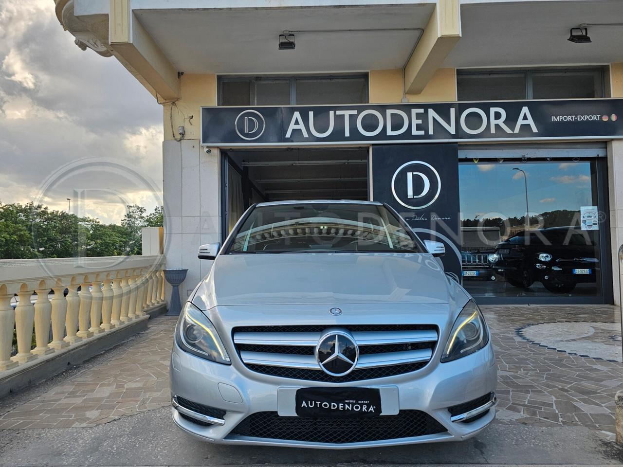 Mercedes-benz B 200 B 180 CDI BlueEFFICIENCY Premium#AUTO#LED#NAVI#XENO#PELLE