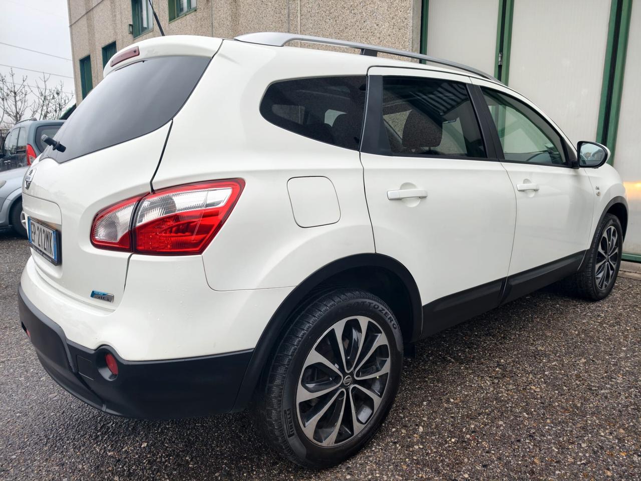 Nissan Qashqai 1.5 dCi 7 POSTI OTTIME CONDIZIONI 2013