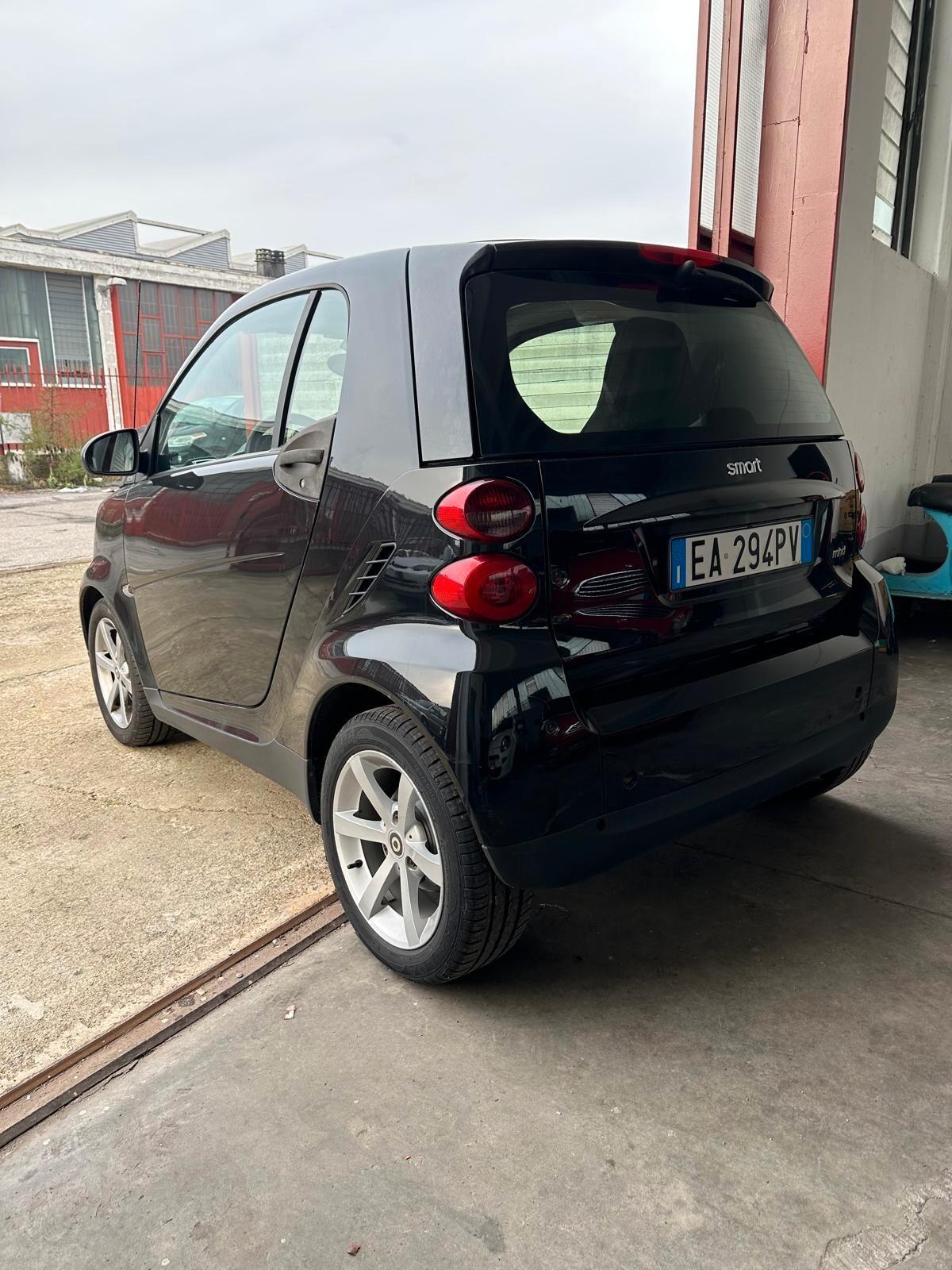 Smart ForTwo 1000 45 kW MHD coupé pure
