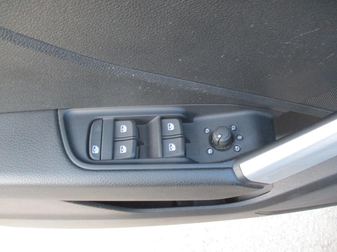 Audi Q2 35 TDI quattro S tronic S- line FULL!! 2020