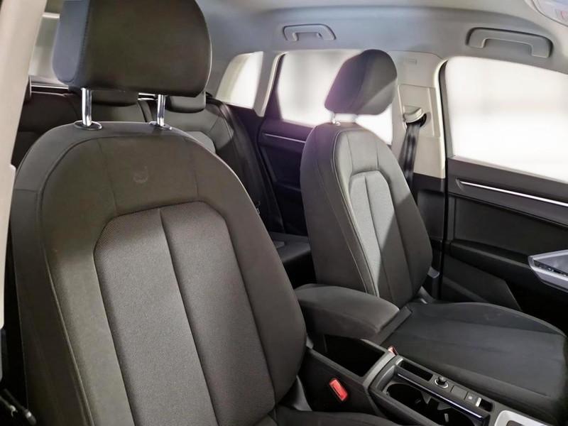AUDI Q3 35 TDI S tronic Business