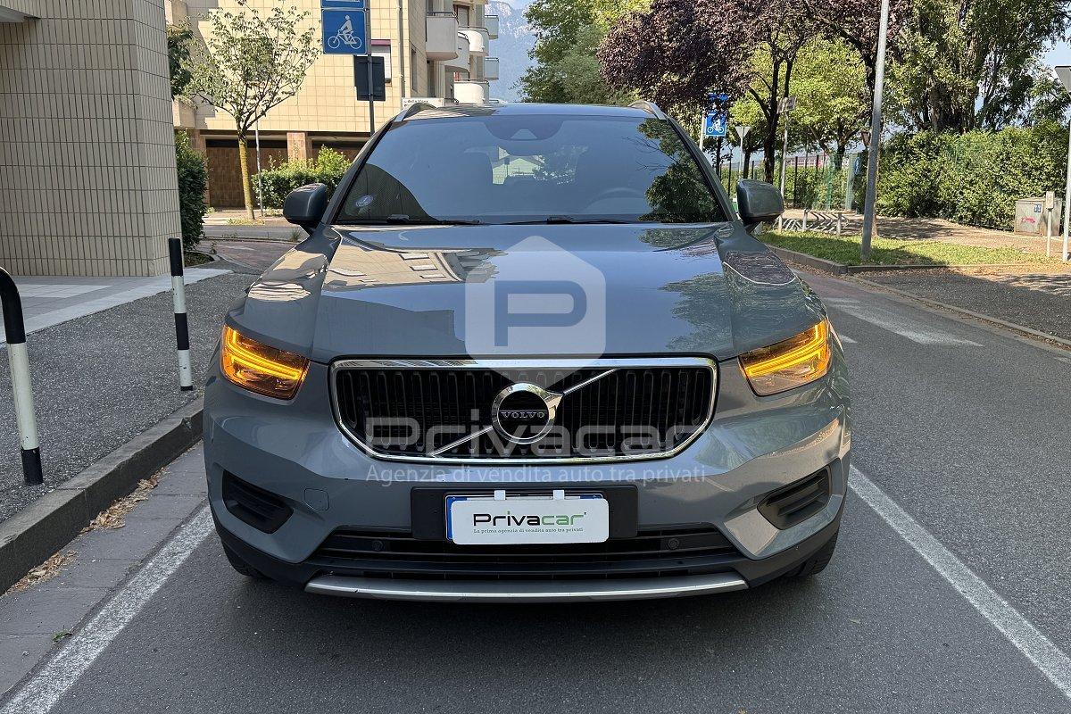 VOLVO XC40 T3 Momentum