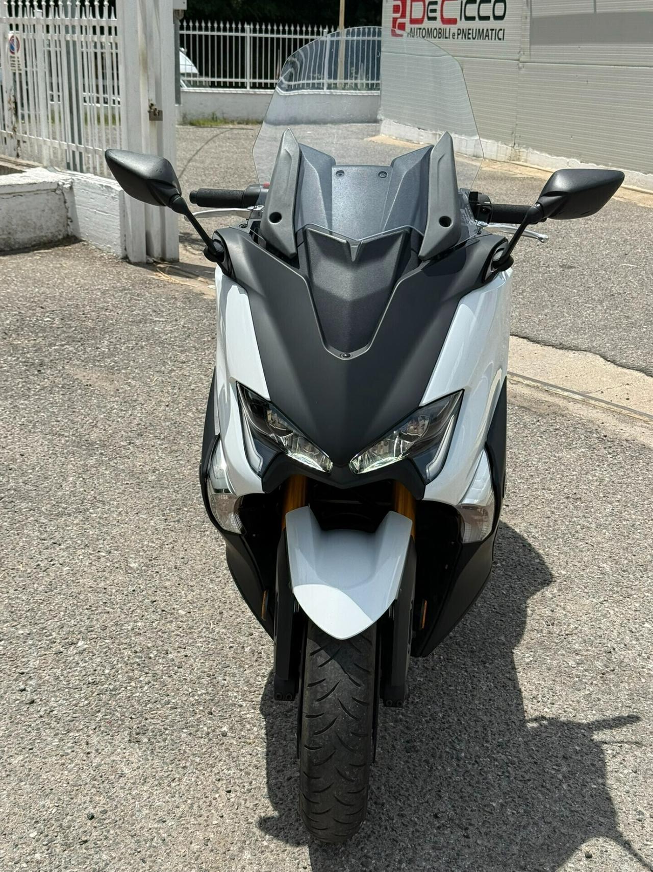 Yamaha T Max 530
