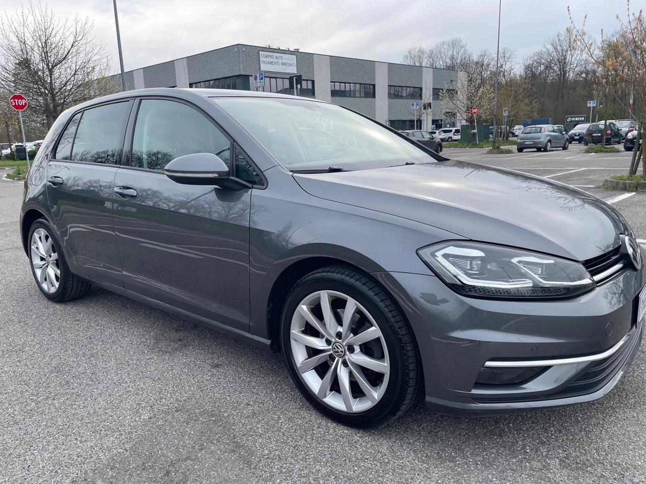 Volkswagen Golf 2.0 TDI 5p.*Virtual*Nepatentati*Navi*