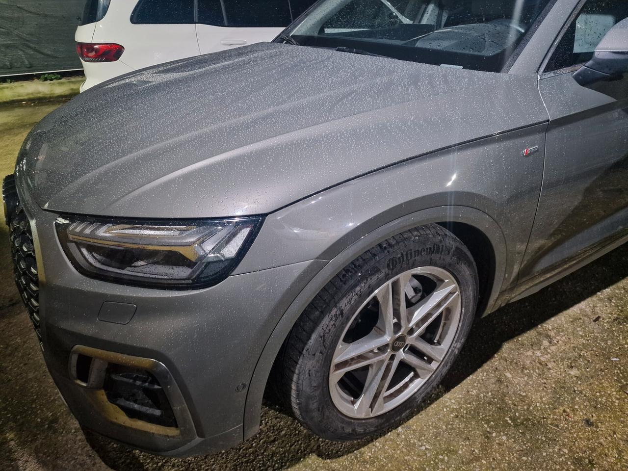 Audi Q5 40 TDI 204 CV quattro S tronic Identity Black