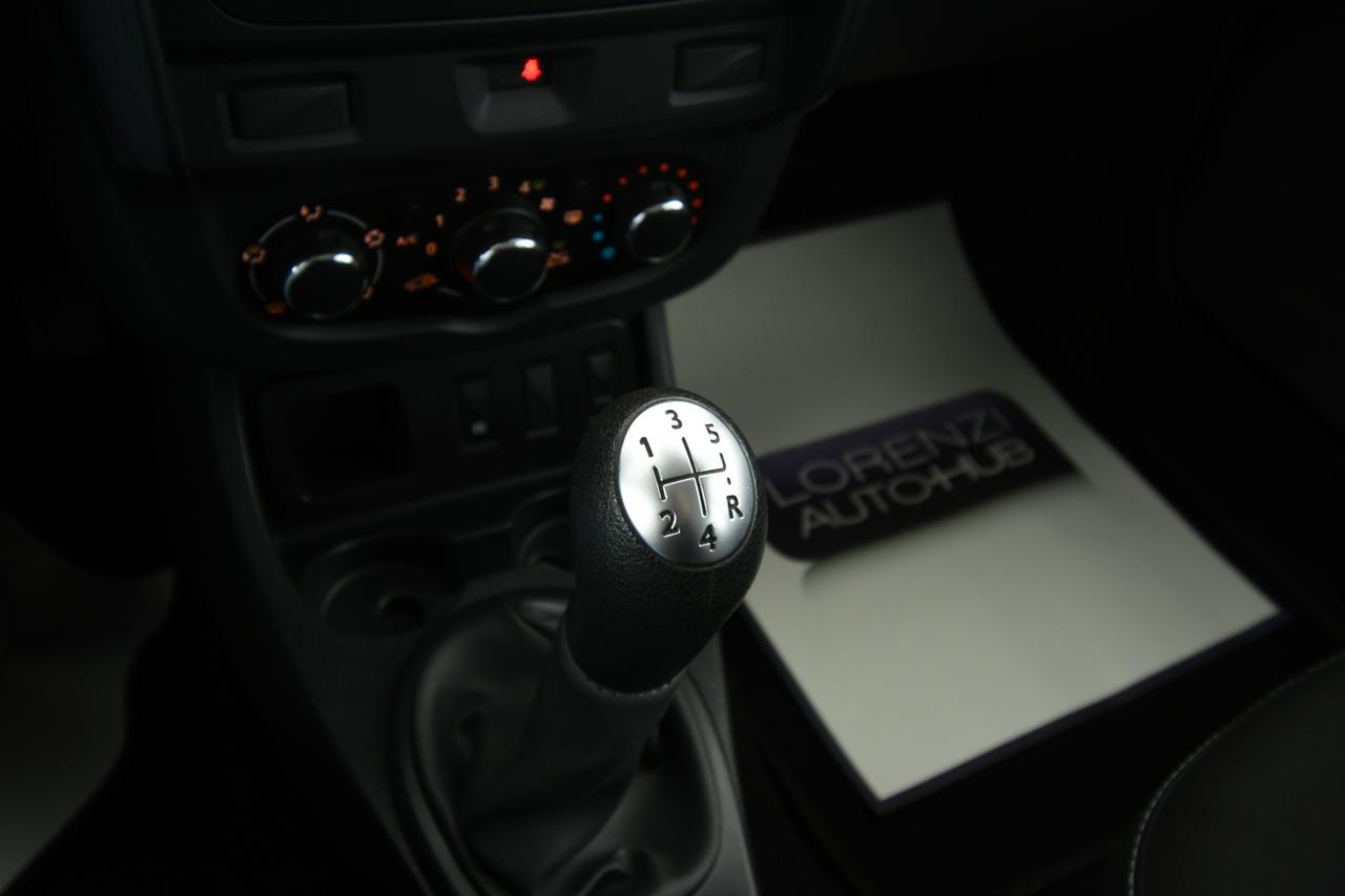 DACIA Duster 1.6 Ambiance 4x2 s&s 115cv my16 NEOPATENTATI+BLUETOOTH