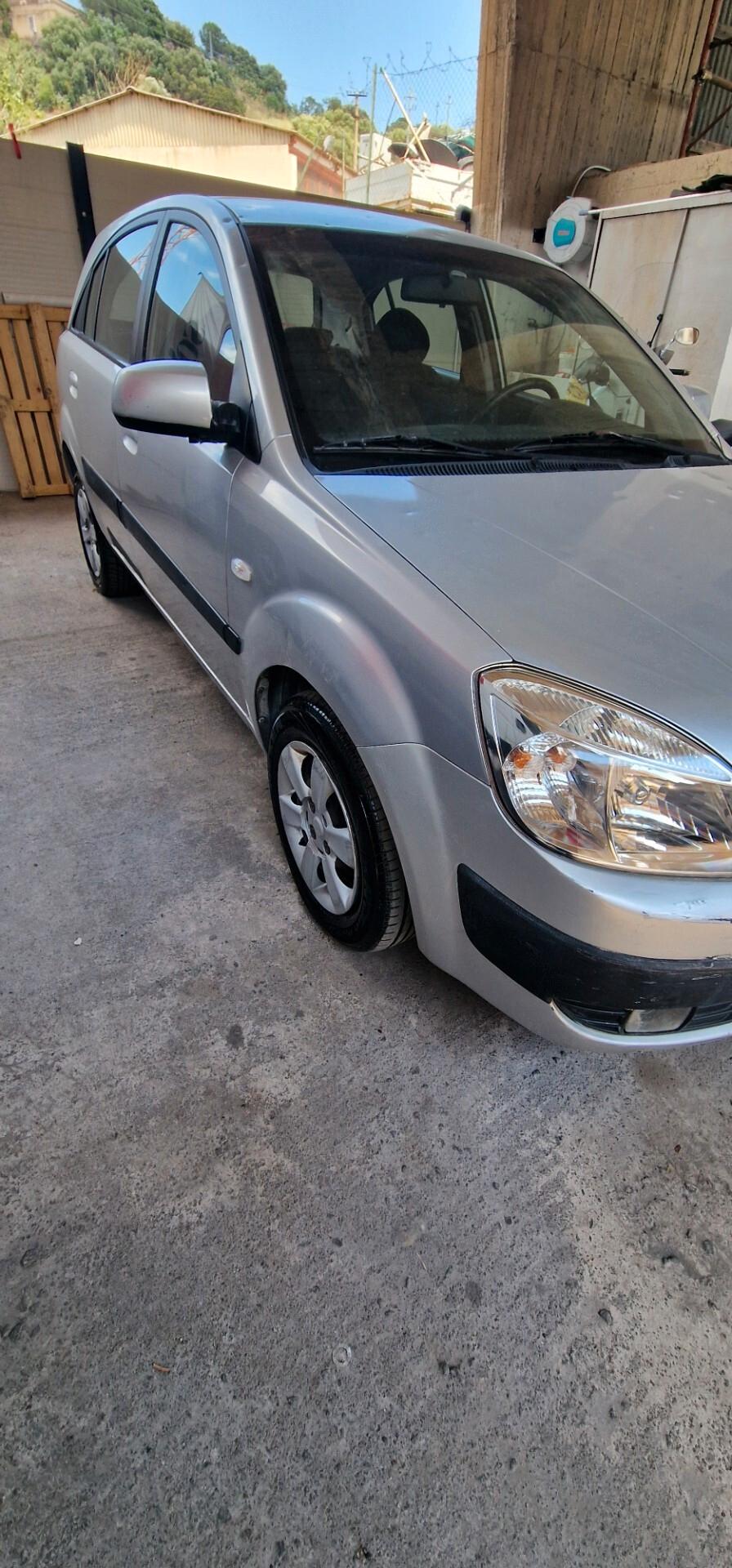 Kia Rio 1.5 16V CRDi 5p. LX Easy