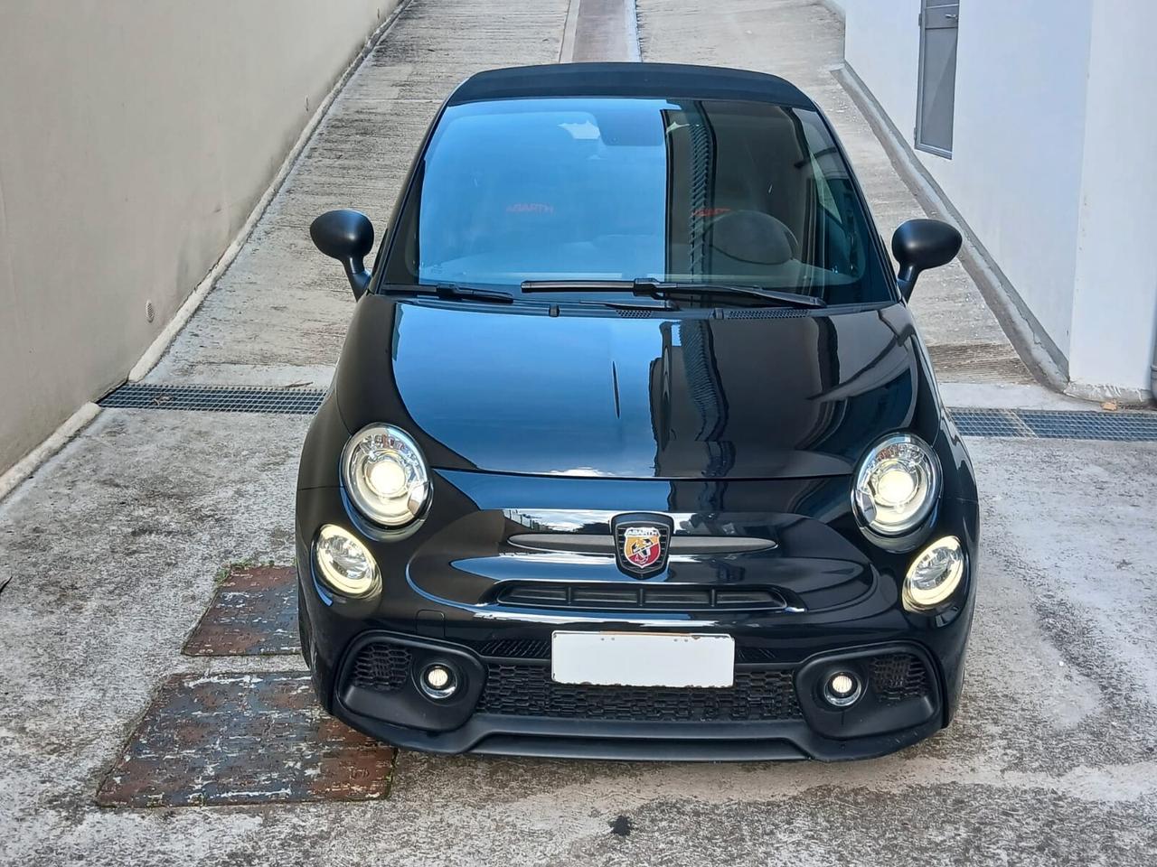 Abarth 695 C 1.4 Turbo T-Jet 180 CV