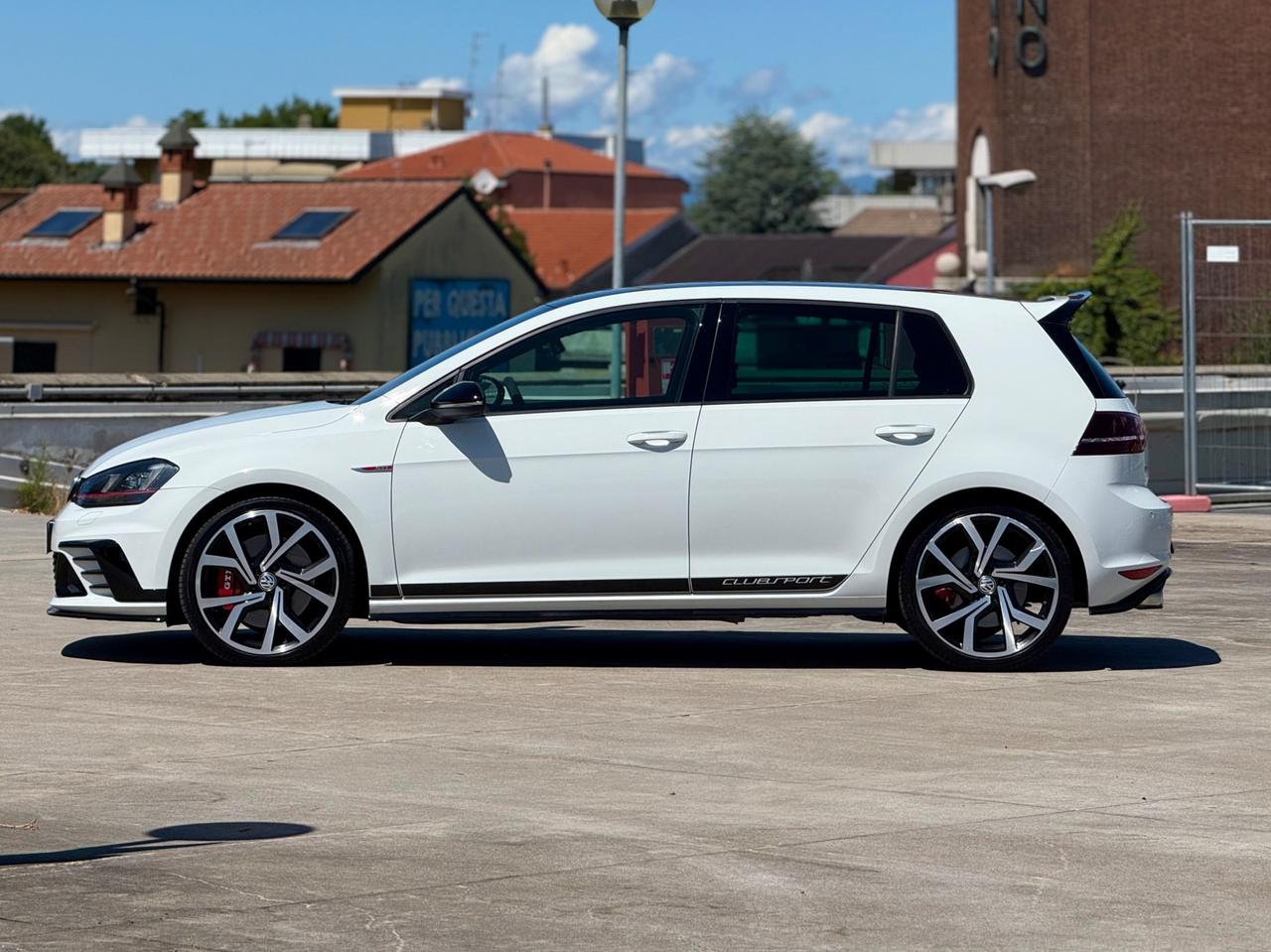 Volkswagen Golf GTI Clubsport 2.0 TSI DSG 265CV 5p. IVA ESPOSTA DEDUCIBILE