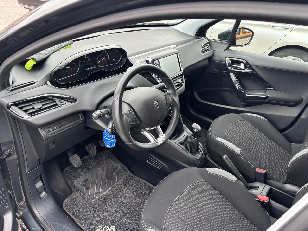 Peugeot 208 BlueHDi 75 5 porte Allure