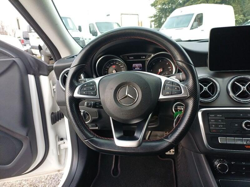 Mercedes-Benz CLA CLA 200 d 4MATIC Premium