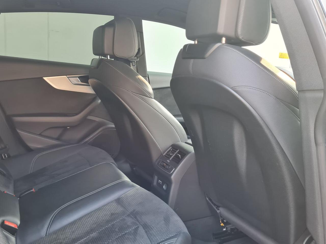 Audi A5 3.0 45 TDI Sport Attitude #9638