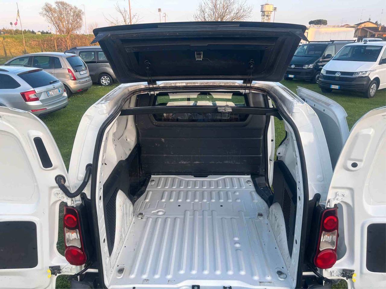 Peugeot Partner 1.6 Hdi Cambio Automatico portello apribile carichi lunghi