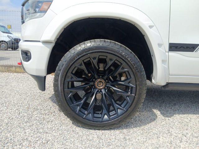DODGE RAM 1500 5.7 GPL V8 Laramie Night N1 - SER