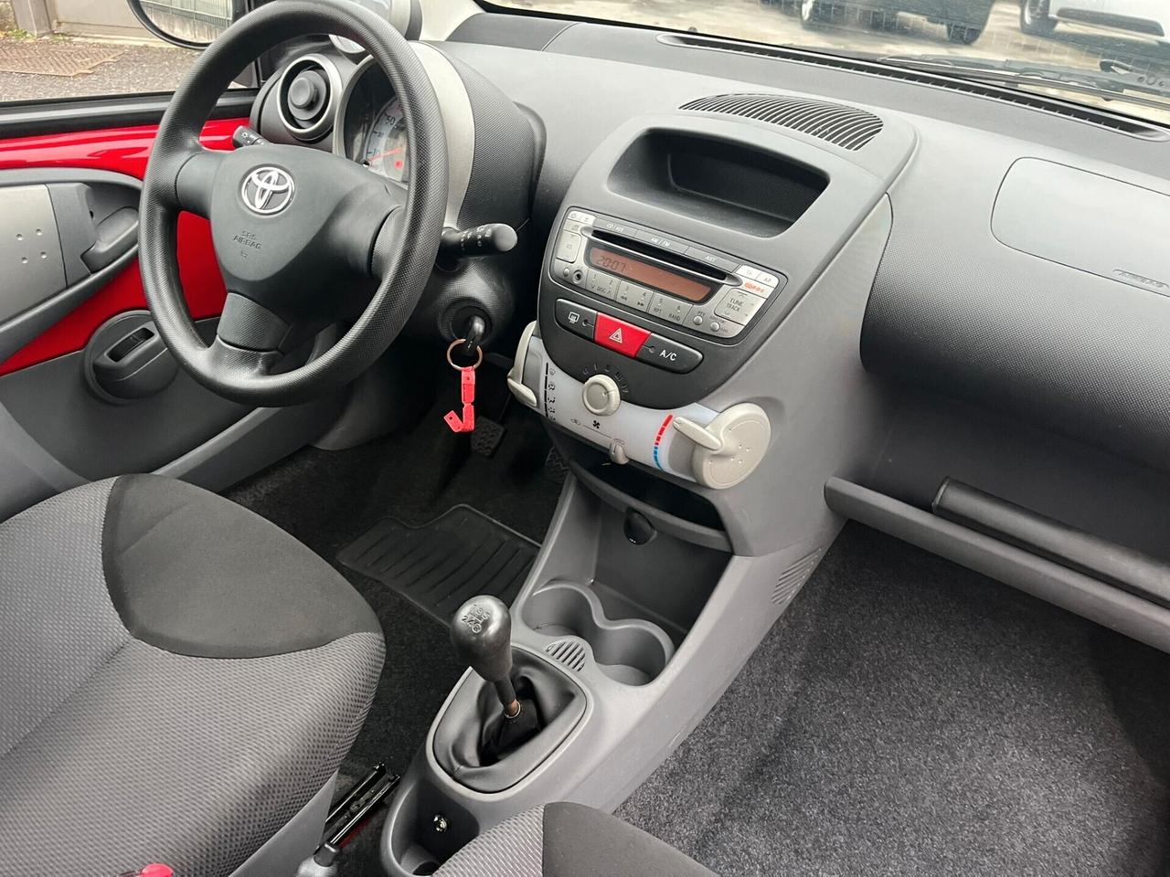 Toyota Aygo 1.0 BENZ SOLO 40.000 KM