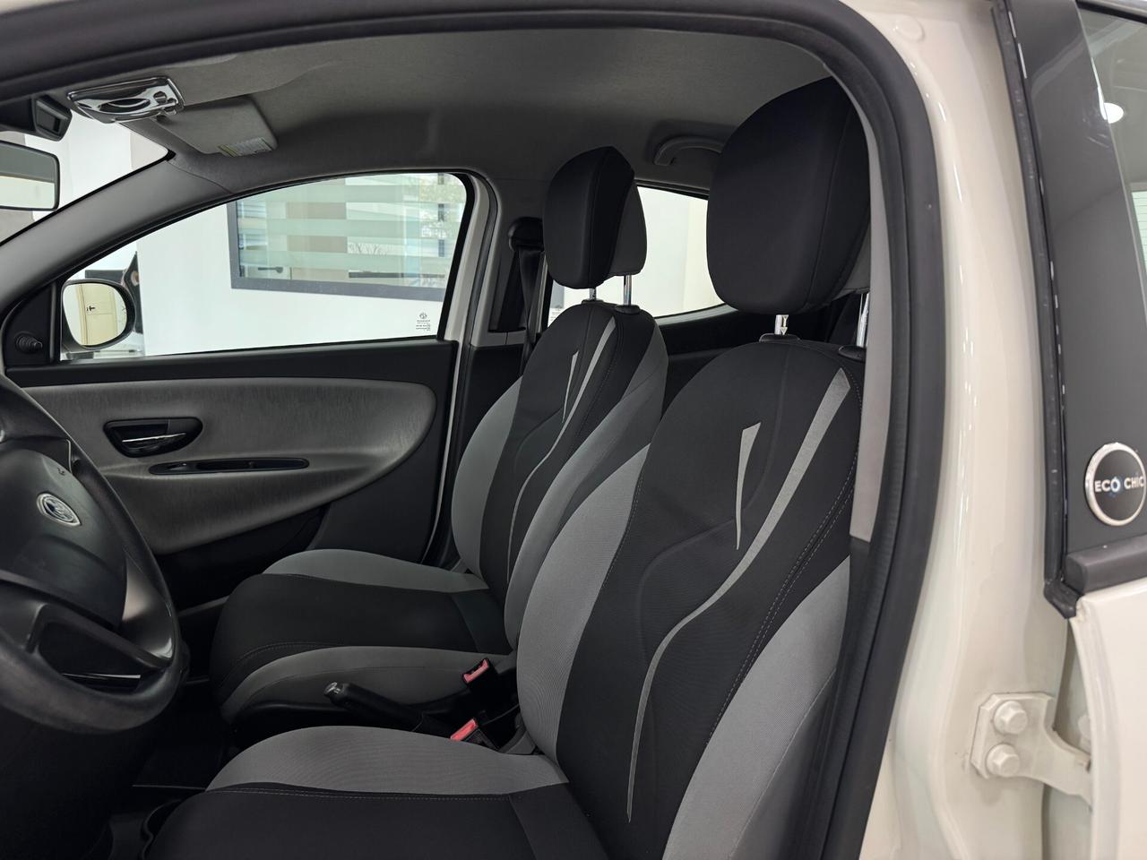 Lancia Ypsilon 1.2 69 CV GPL Ecochic Silver
