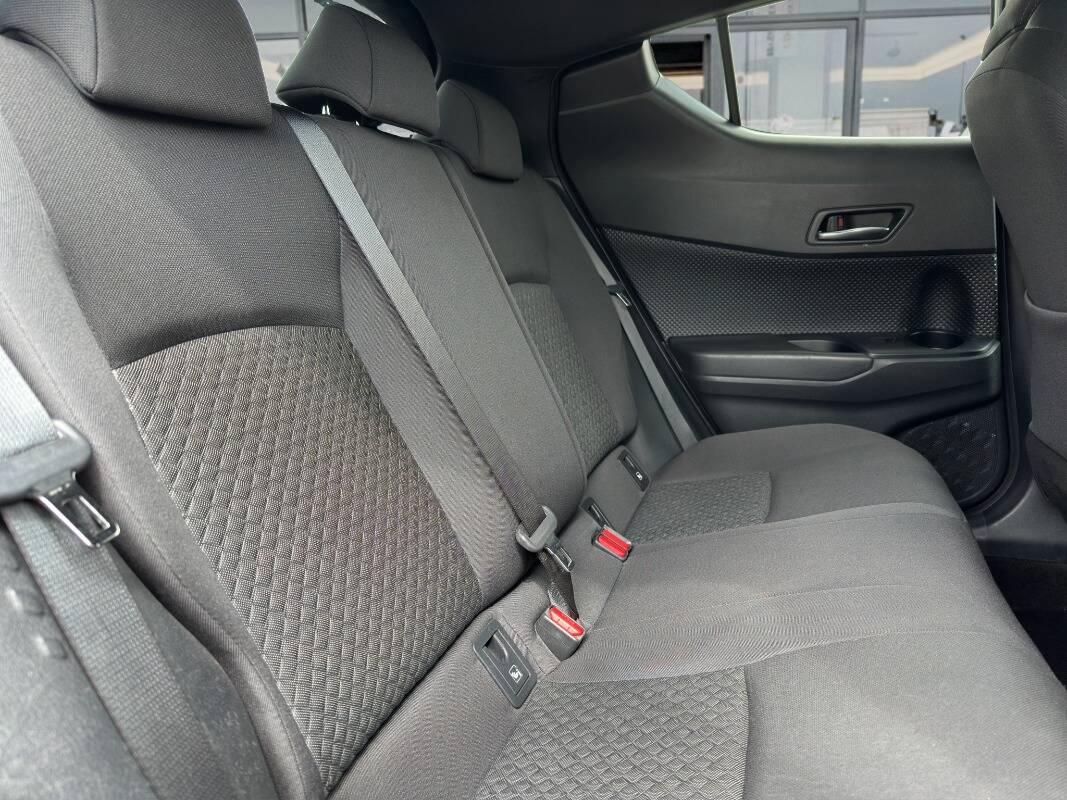 Toyota C-HR 2.0h More Business AUTOMATICA con CarPlay