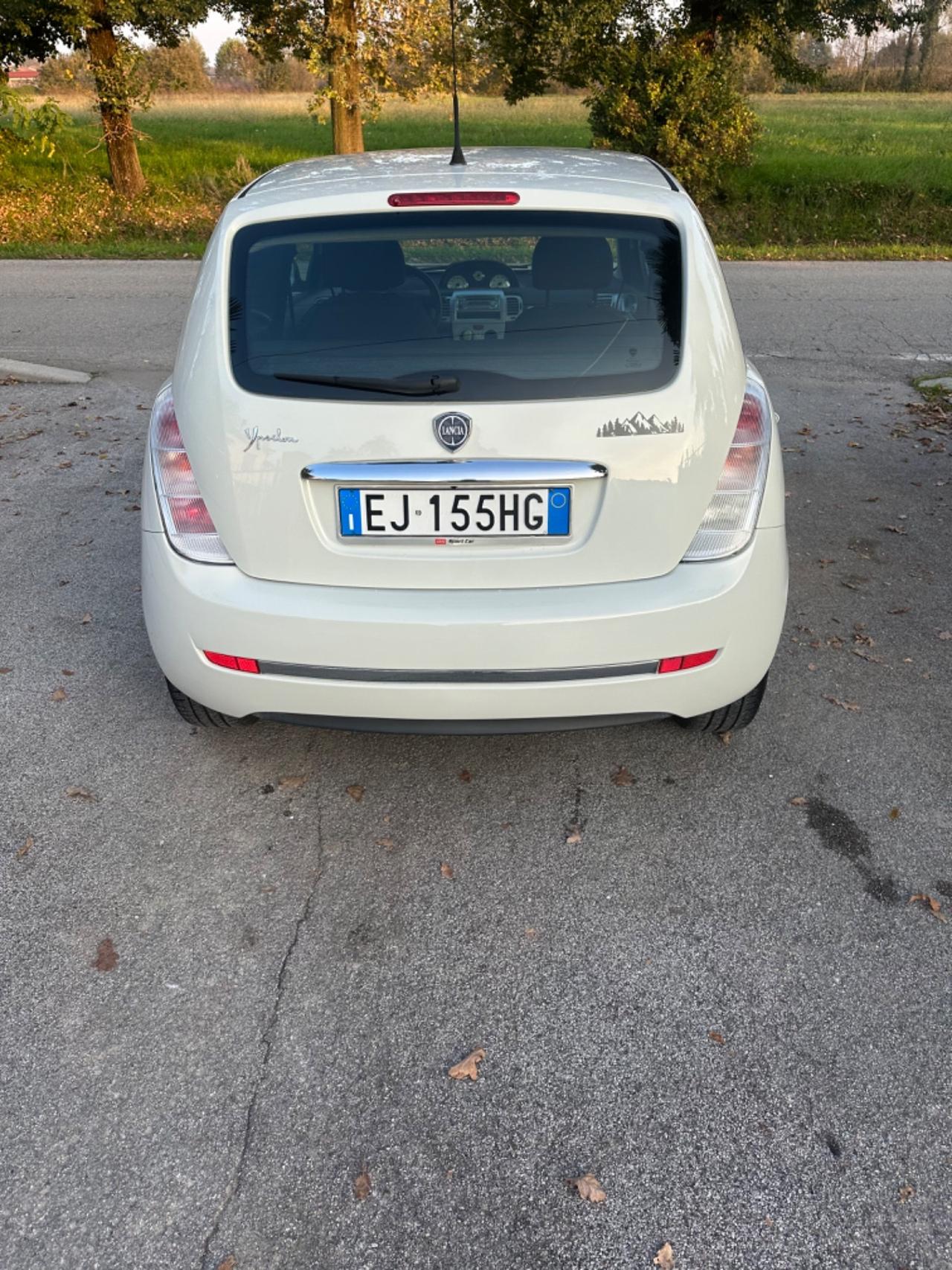 Lancia Ypsilon 1.2 69 CV 5 porte S&S Platinum