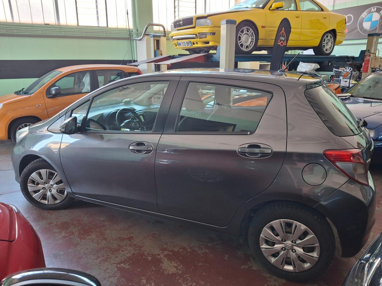 Toyota Yaris 1.0 5 porte Lounge